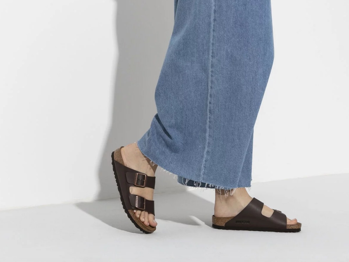 Birkenstock Gizeh or Arizona Sandals 