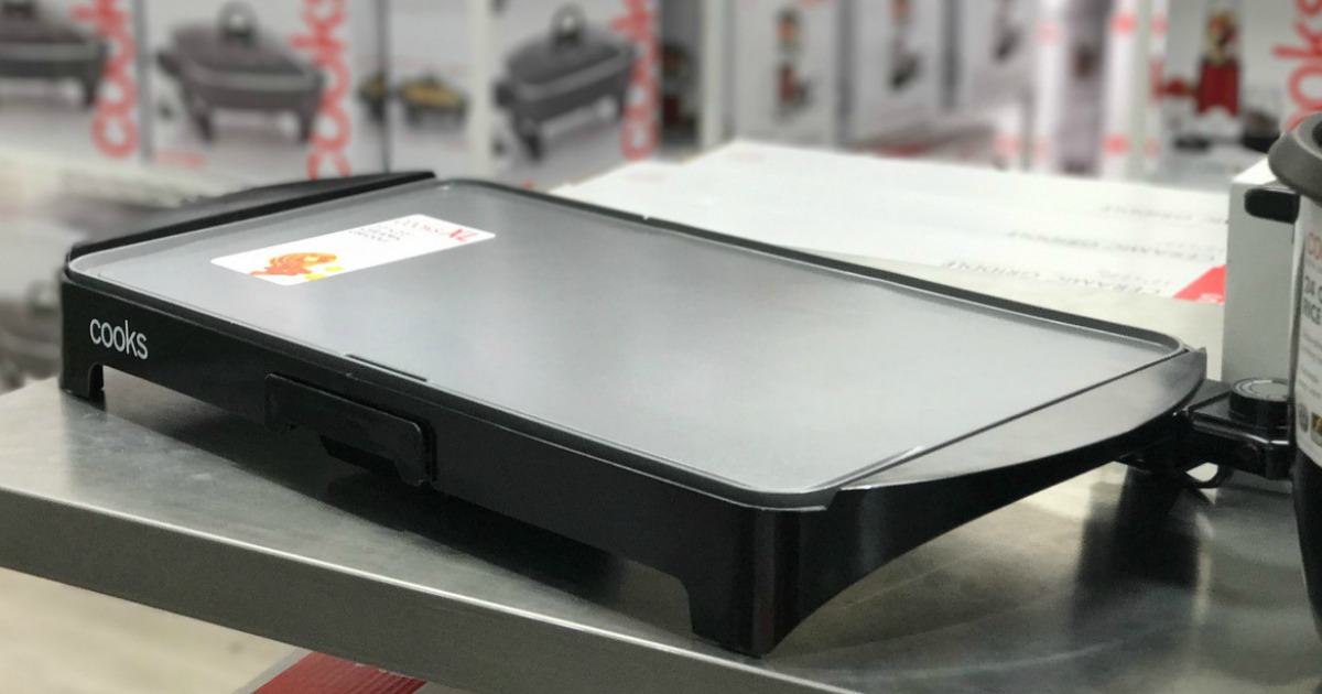 Cooks griddle in store