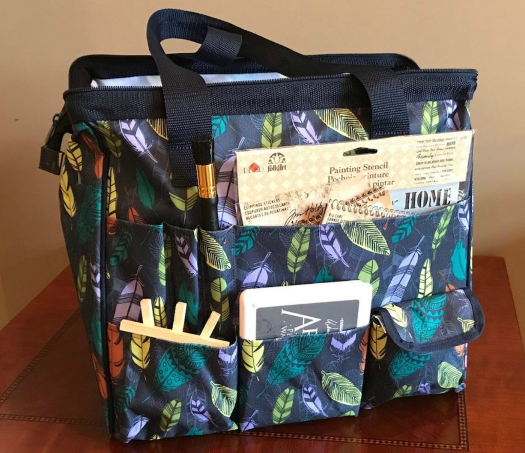 Thirty-One Gifts brand carry-all medium bag in feather print with accessories