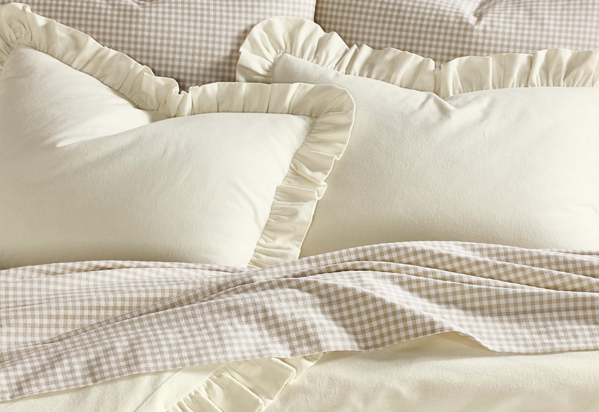 Up To 85 Off Martha Stewart Bedding At Macy S Free Shipping