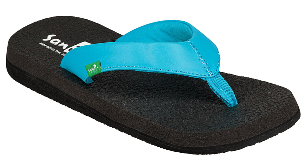 sanuk pink flip flops