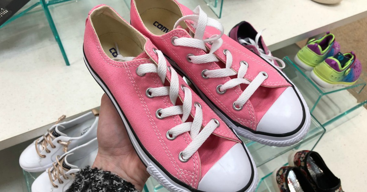 play converse chuck taylor