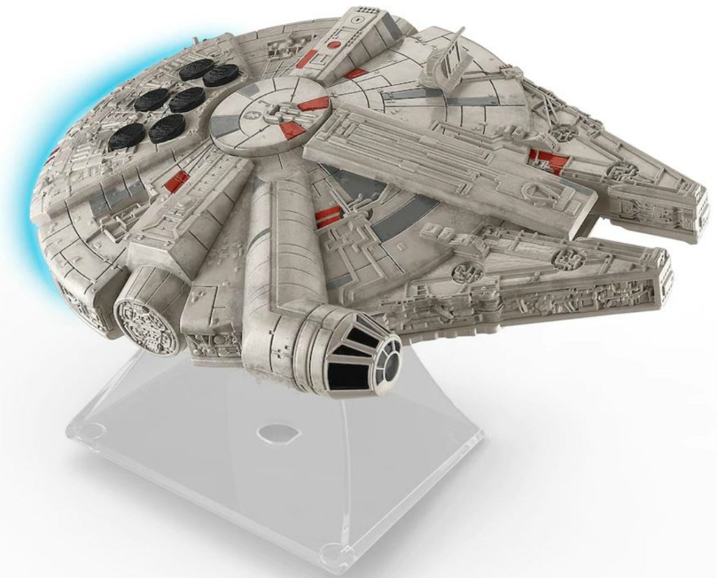 ship from star wars movie on white background