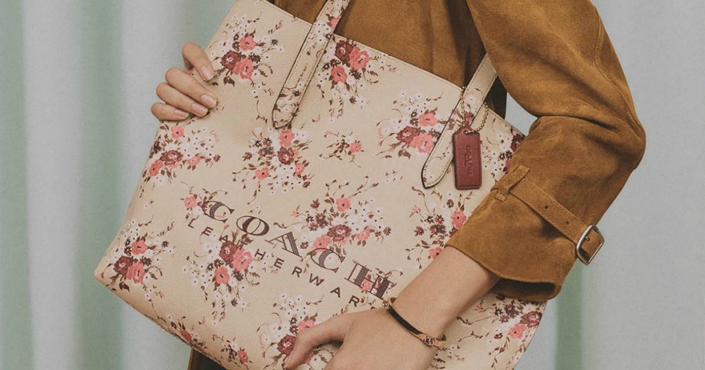 Kate Spade Surprise: Get 80% off purses, accessories and more