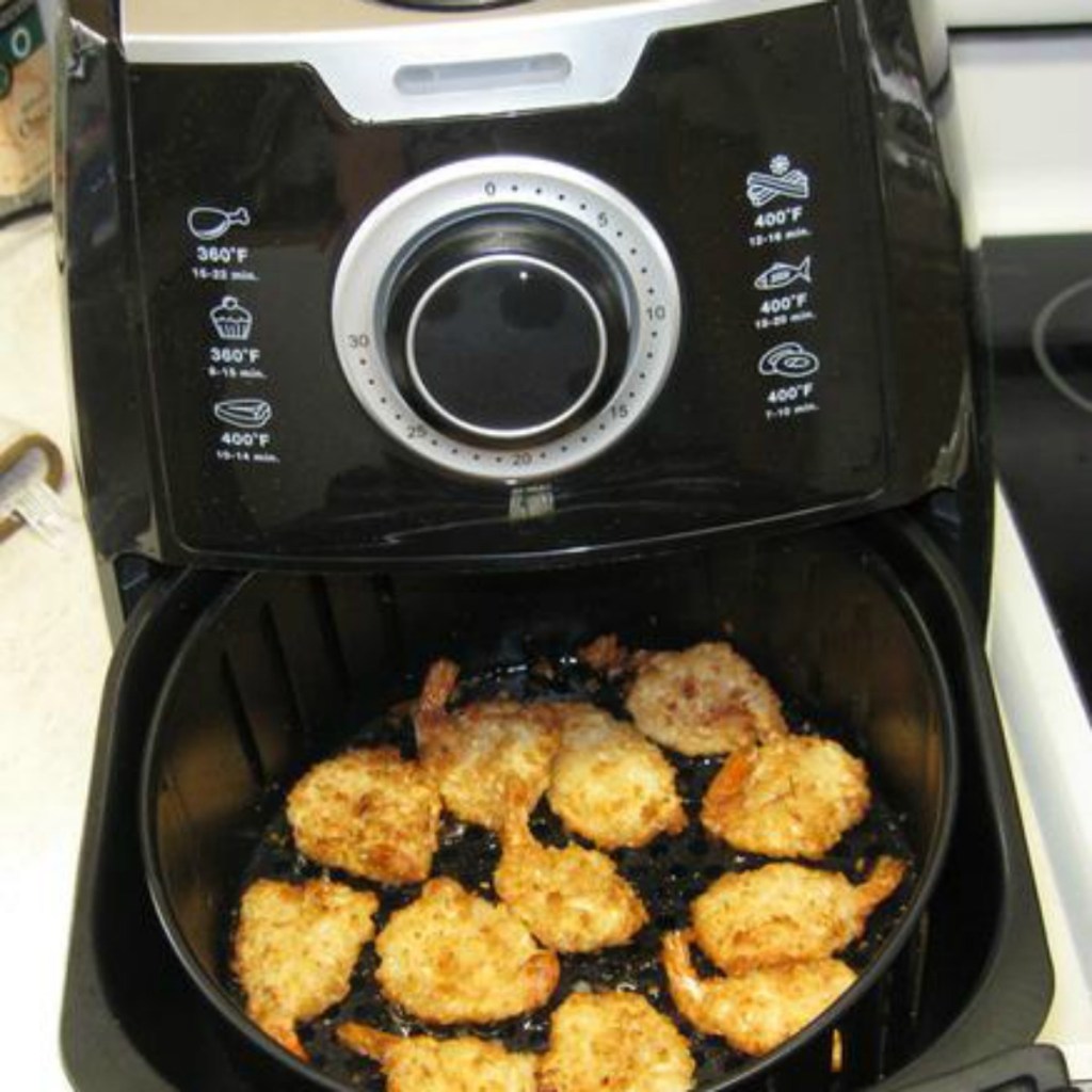 Kalorik air fryer with fried shrimp inside