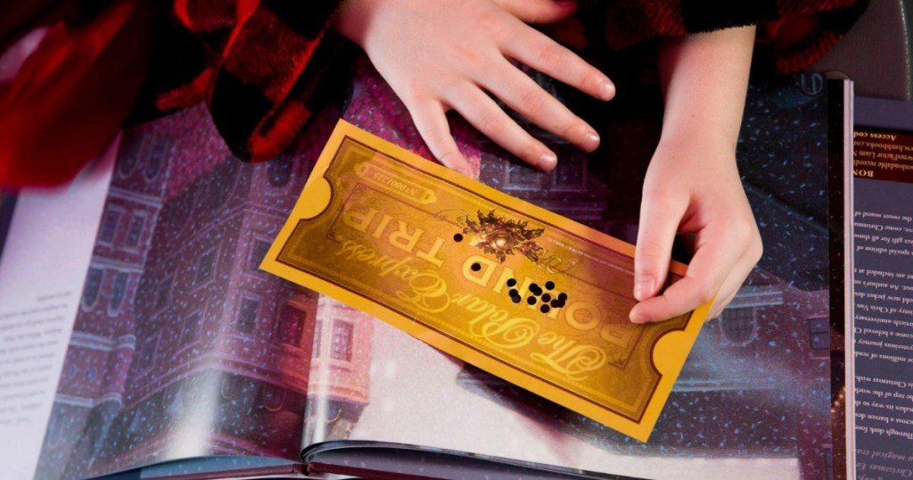 Polar-Express-Train-Ticket لقد عادت رحلات قطار Polar Express، احجز تذكرتك الآن!