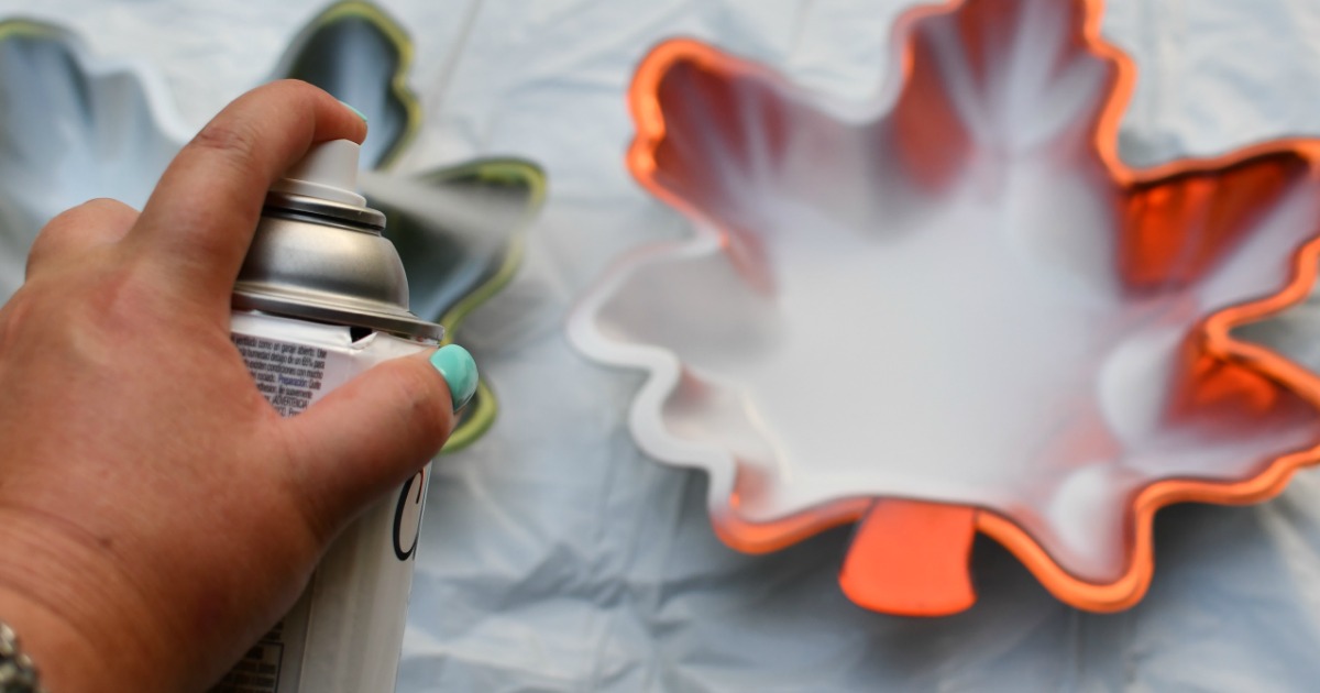 Dollar Tree DIY Spray Paint 1 Leaf Dishes for this Fall Decor Idea!