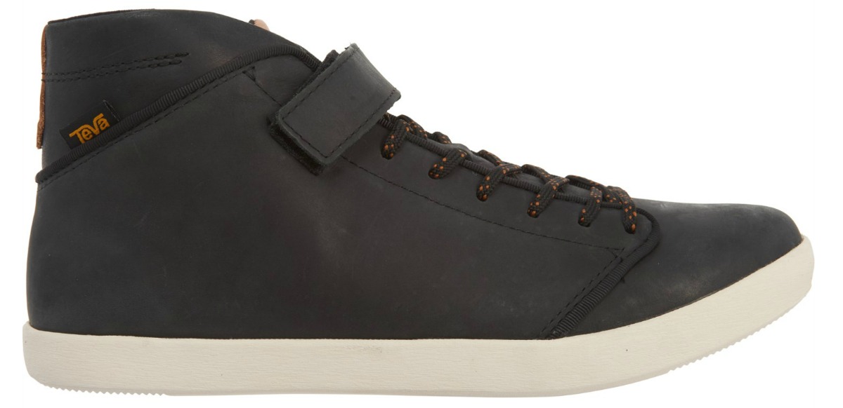 teva willow chukka