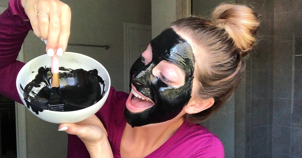 Easy 3 Ingredient DIY Activated Charcoal Face Mask