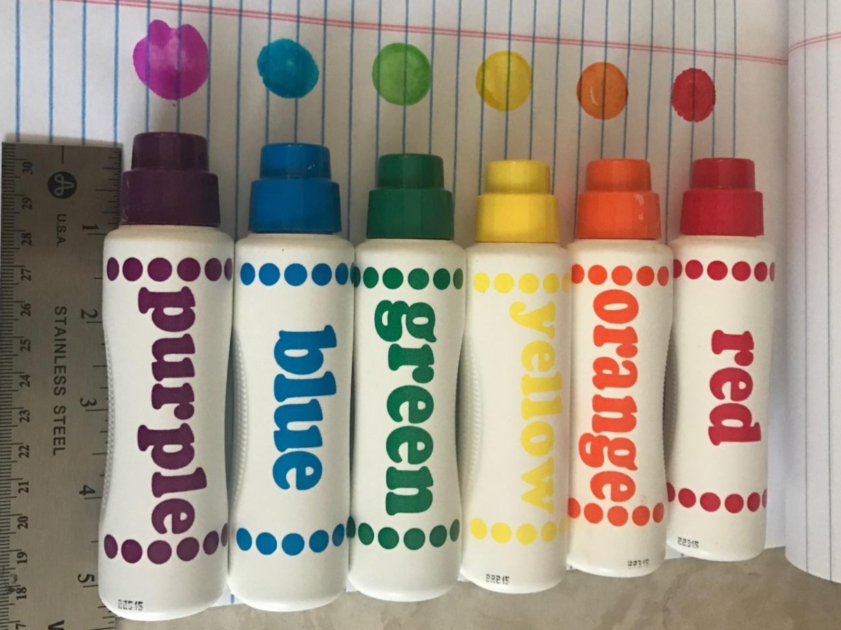 6 different-colored dot markers