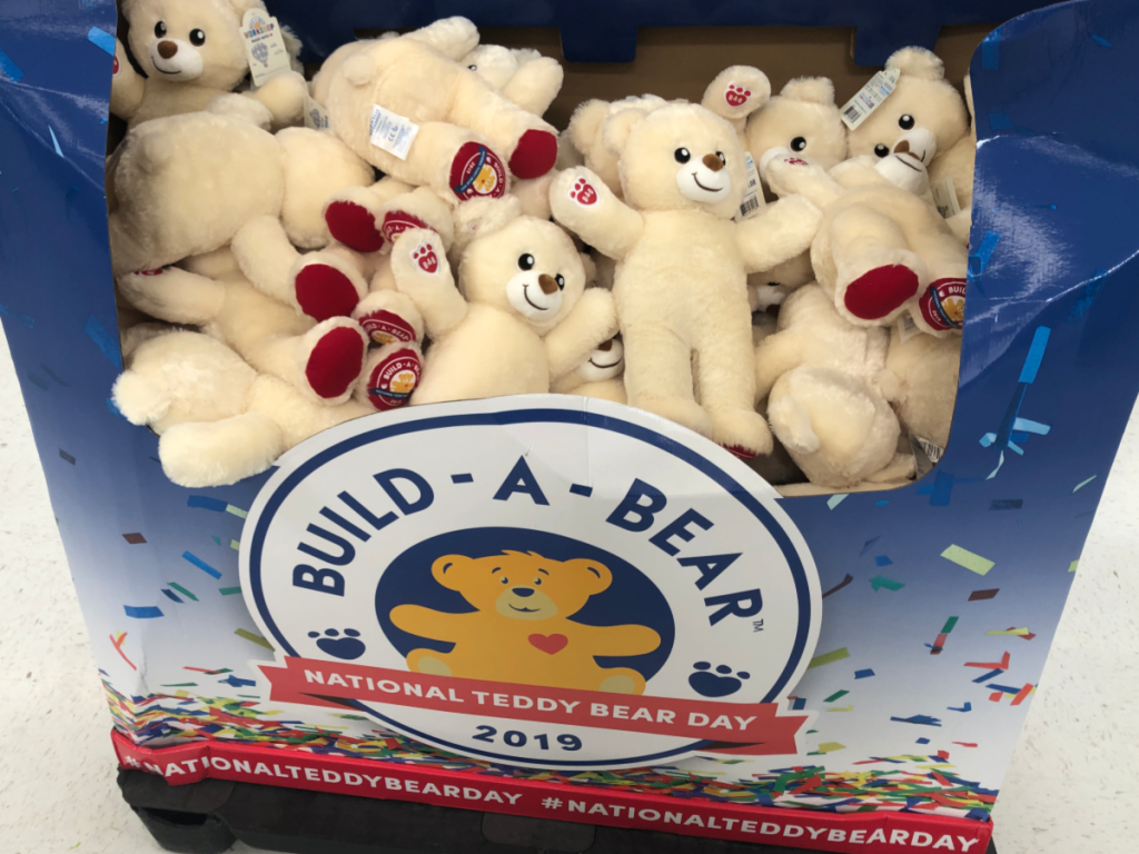 Build-A-Bear Workshop National Teddy Bear Day #NationalTeddyBearDay #Ad -  It's Peachy Keen