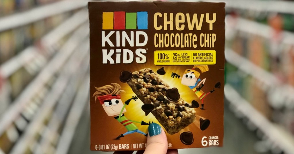 hand holding KIND Kids Chewy Bar