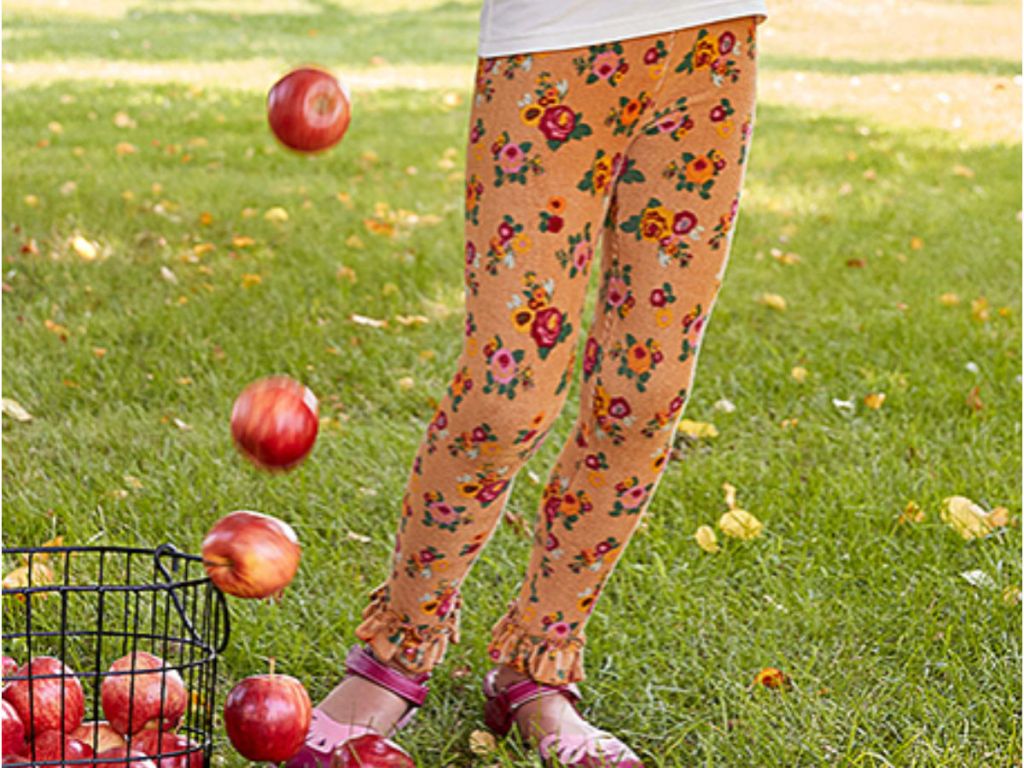 Orange & Pink Floral Ruffle-Hem Hayride Leggings in apple field
