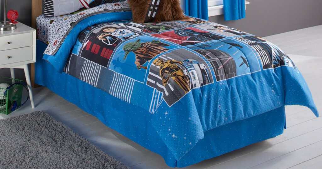 star wars comforter in bedroom