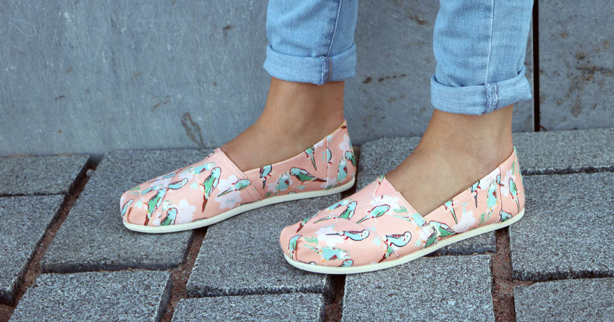 coral pink toms