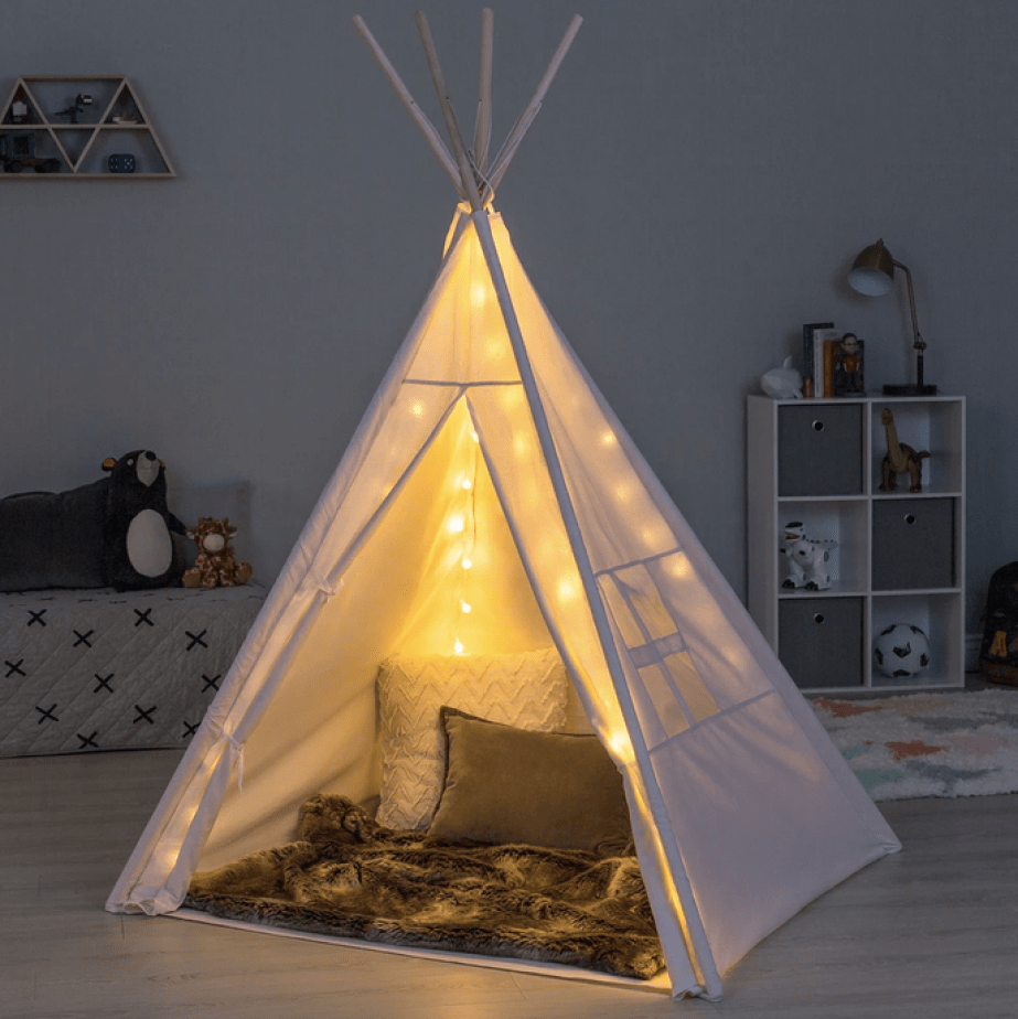Lit up white Kids Cotton 6ft Teepee/Play Tent with LED Lights