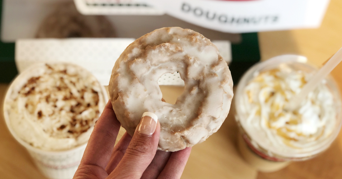 Krispy Kreme S Pumpkin Spice Cake Donuts Lattes Are Back