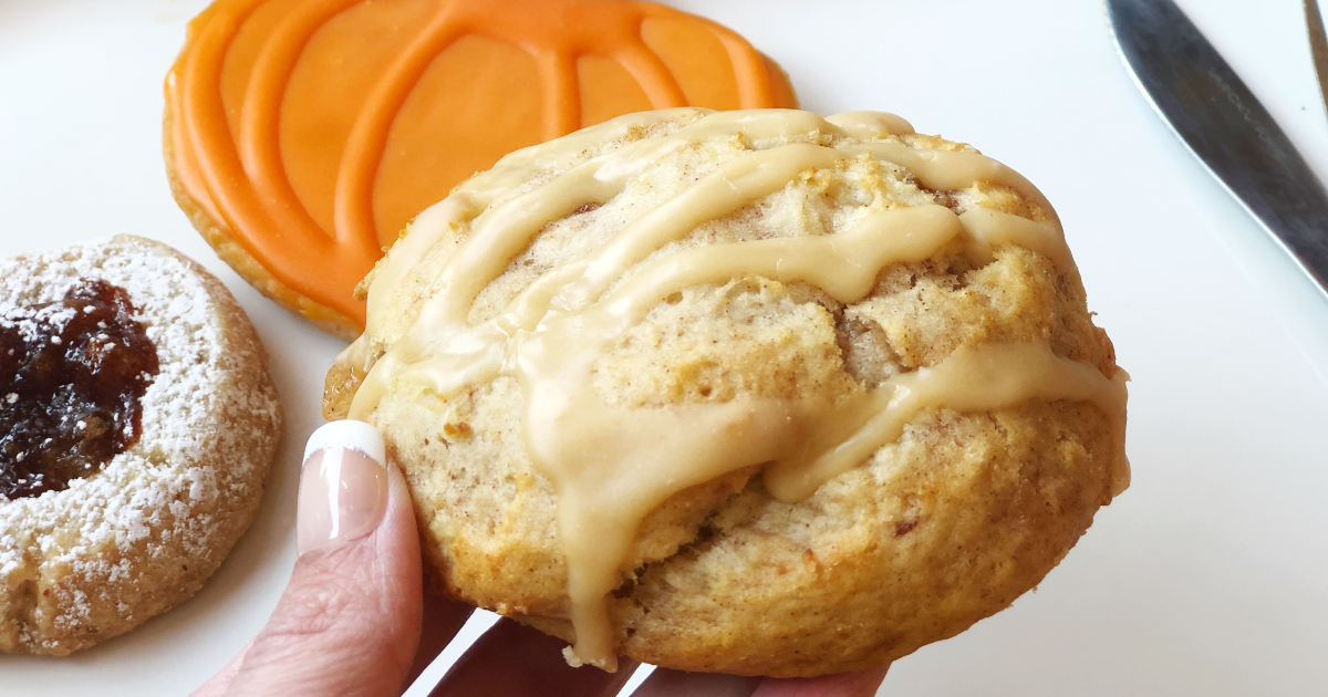 Apple cinnamon crunch scone birthday freebies
