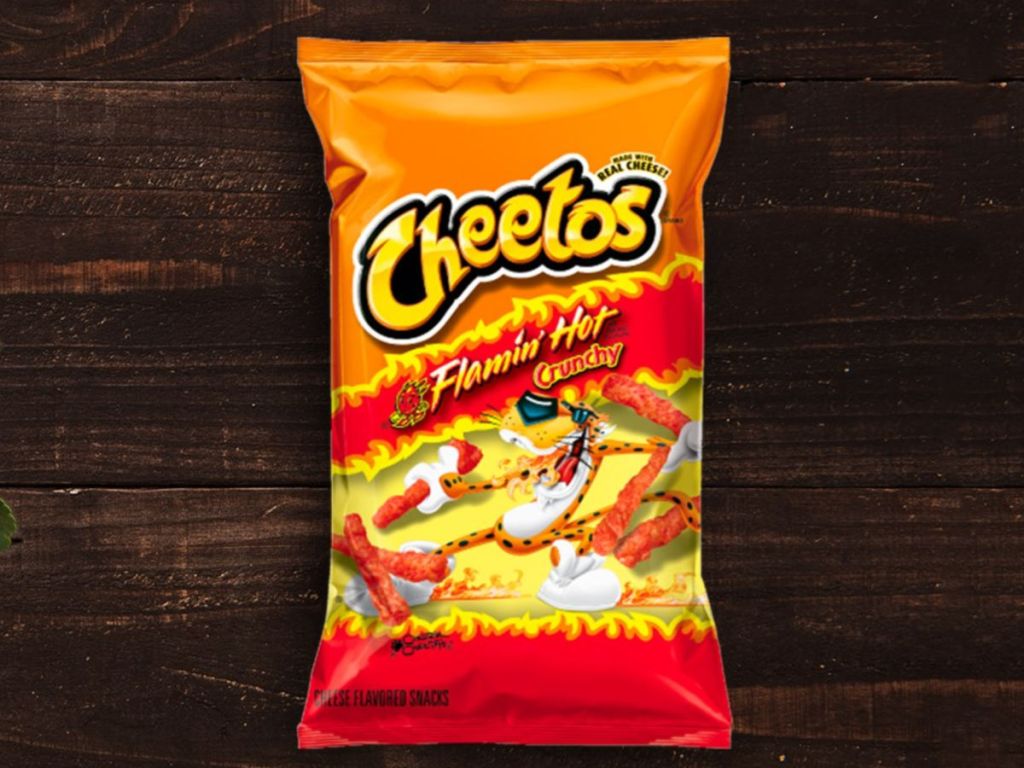 Cheetos flamin hot crunchy