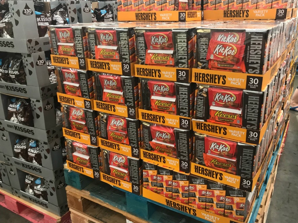 Mars & Hershey's Full Size Candy Bar 30Count Variety Packs as Low as 13.99 at Costco Just 47