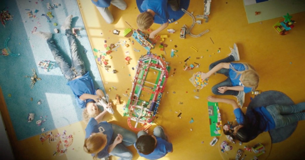 kids playing with LEGO