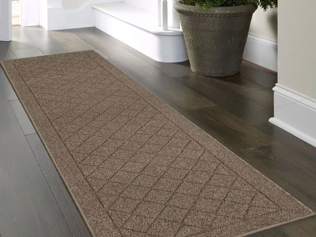 Threshold 2'x7' Clarkson Washable Tufted And Hooked Rug