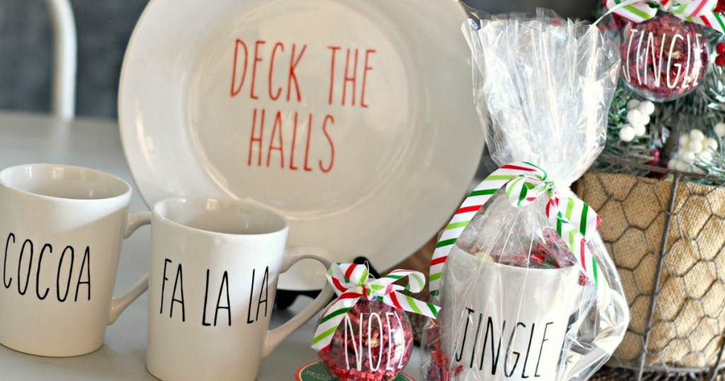 dishes with christmas words on them