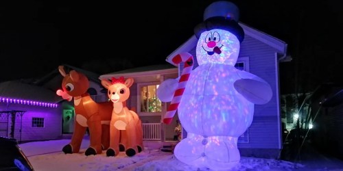 This 18 Foot Inflatable Frosty the Snowman Entertains w/ a Dazzling Light Show!