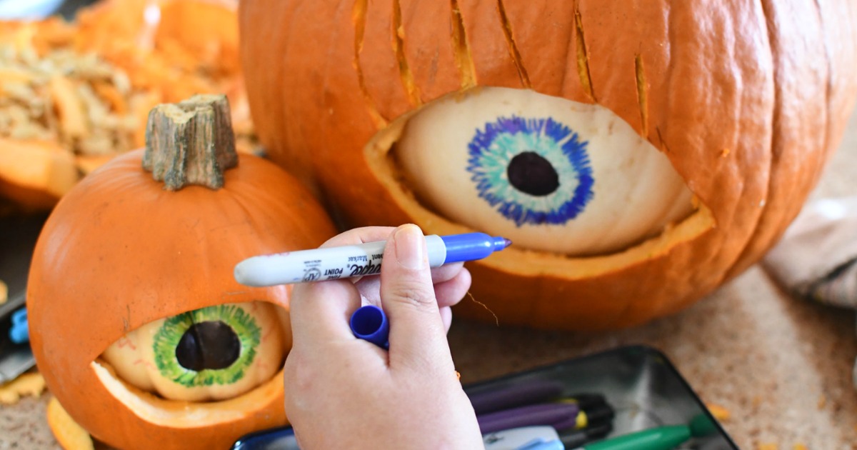 Cool Spooky Eyeball Pumpkins Unique Pumpkin Carving Idea Hip2Save