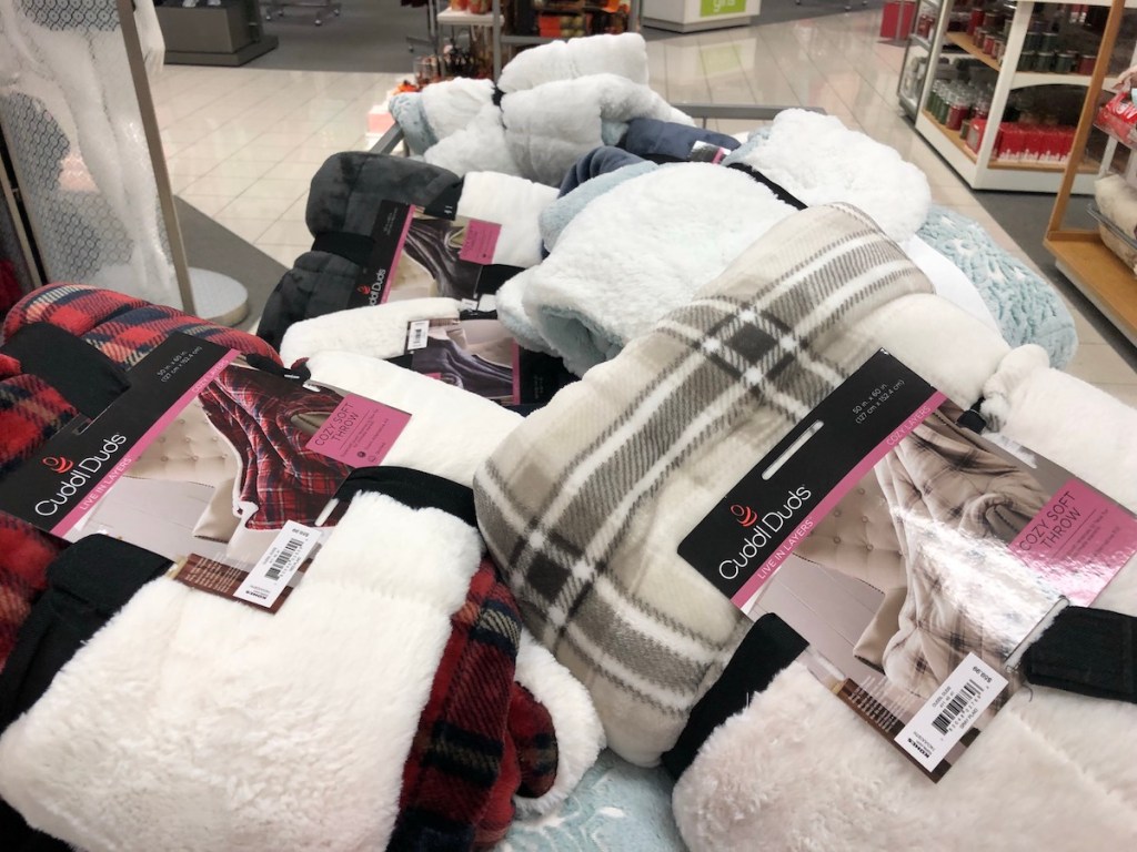 Up to 40 Off Your Entire Kohl's Purchase + Cuddl Duds Cozy Throw Deal