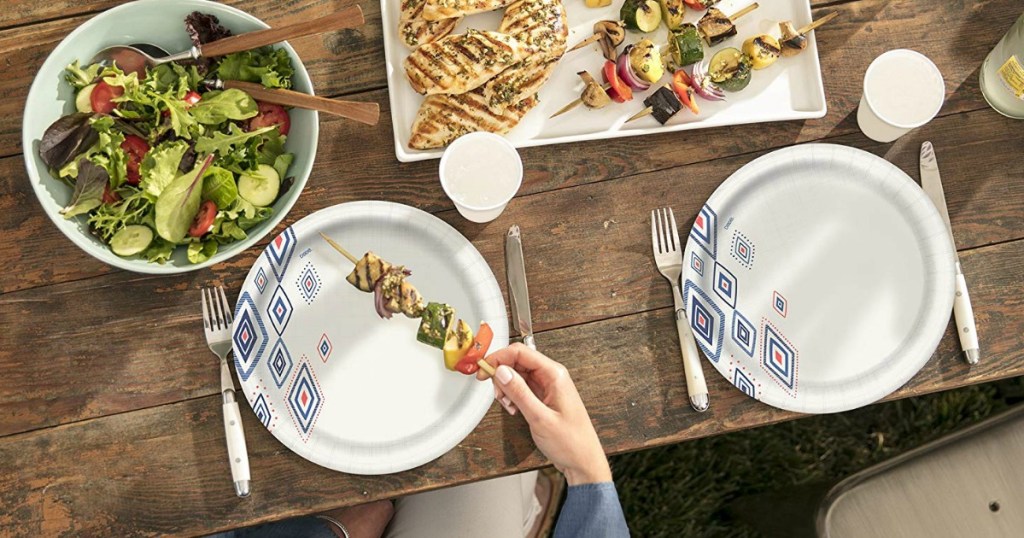 Dixie Plates on wooden table