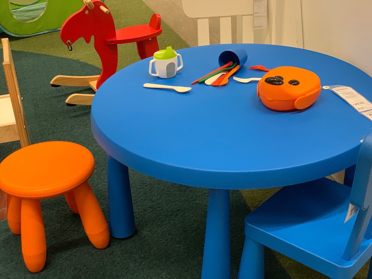 children's small table and chairs