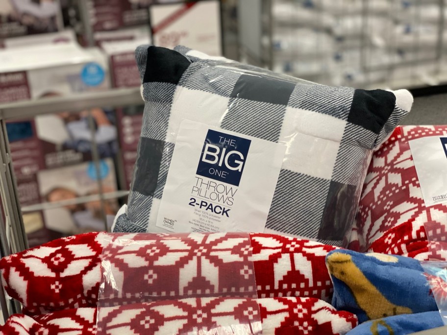 WOW! Kohl’s Big One Throw Pillow 2-Packs from $8.39 (ONLY $4.20 Per Pillow!)