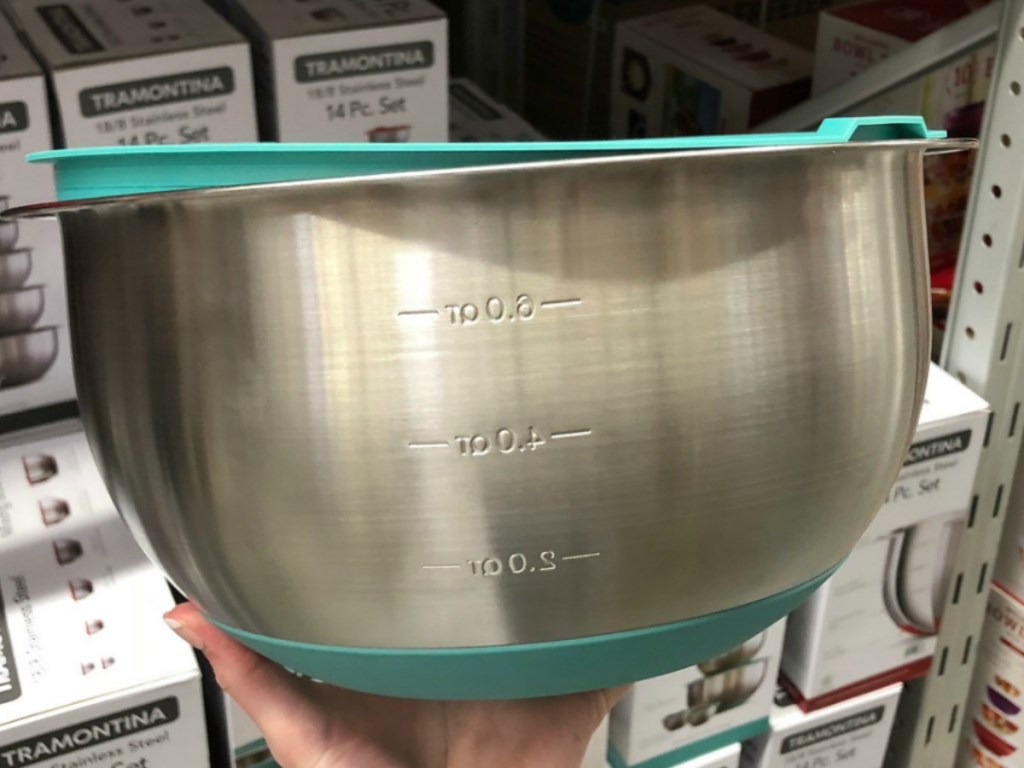 Tramontina mixing bowl with teal coordinating top on display in Sam's Club