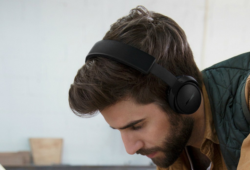 bose-wireless-headphones-on-man