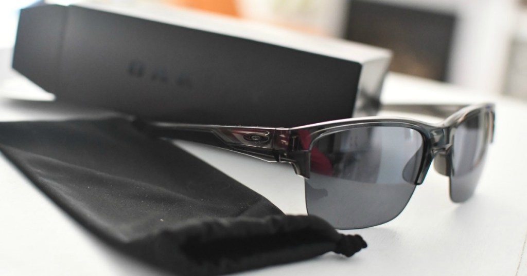 Oakley sunglasses with box 