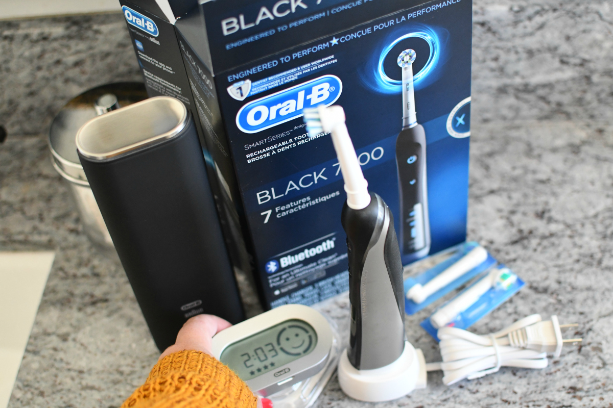 Oral B 7000 Smartseries Electric Toothbrush Only 64 94 Shipped At 