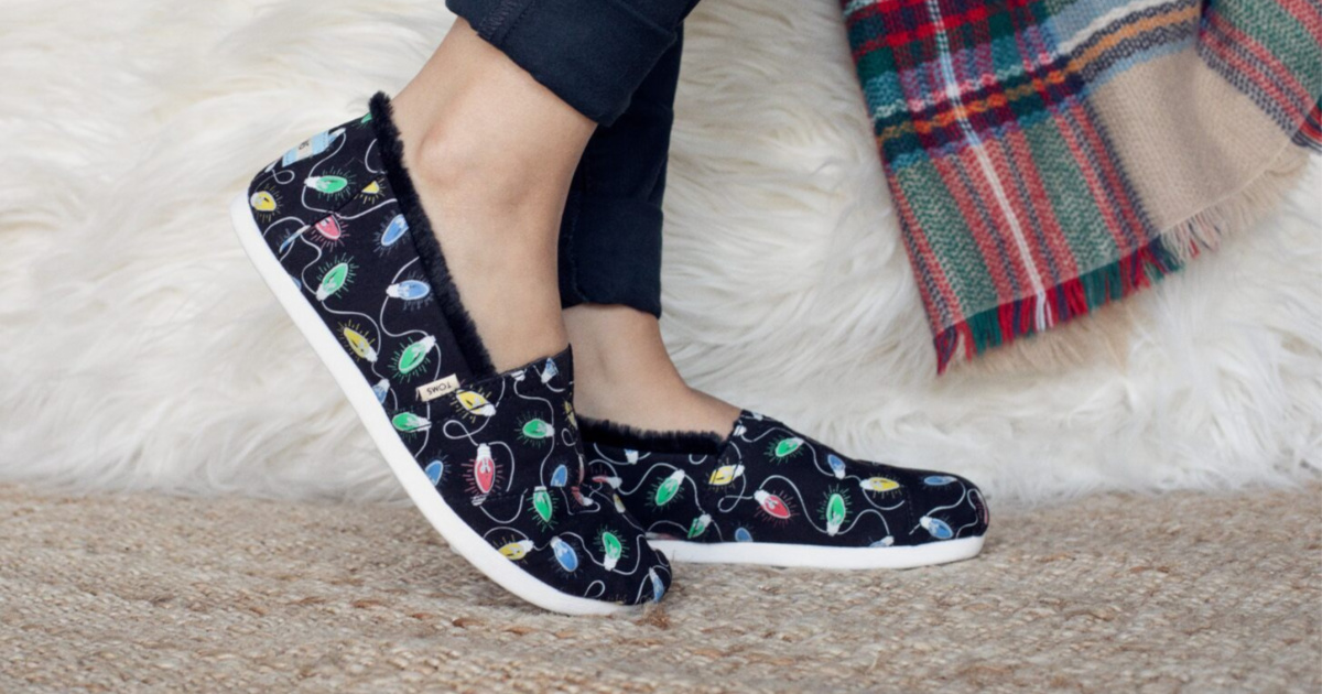 toms shoes with dogs