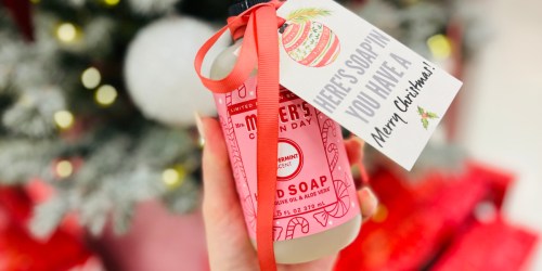 Easy Christmas Hostess Gifts | Holiday Soaps with Free Printable Gift Tags