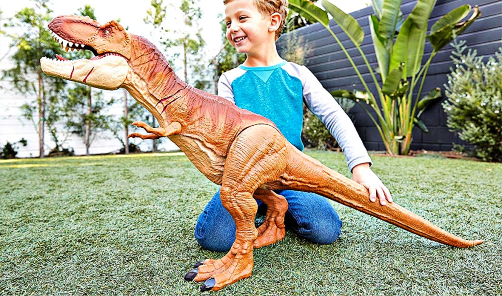 Jurassic World Battle Damage Roarin' Super Colossal Tyrannosaurus Rex Figure