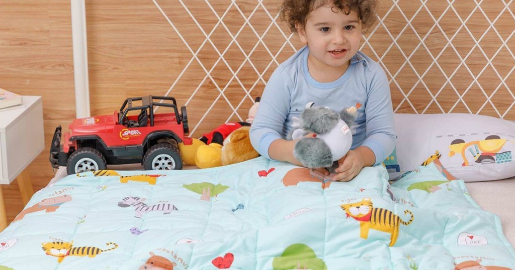 Kids 5-Pound Weighted Blanket Only $25.59 Shipped at Amazon | Great for