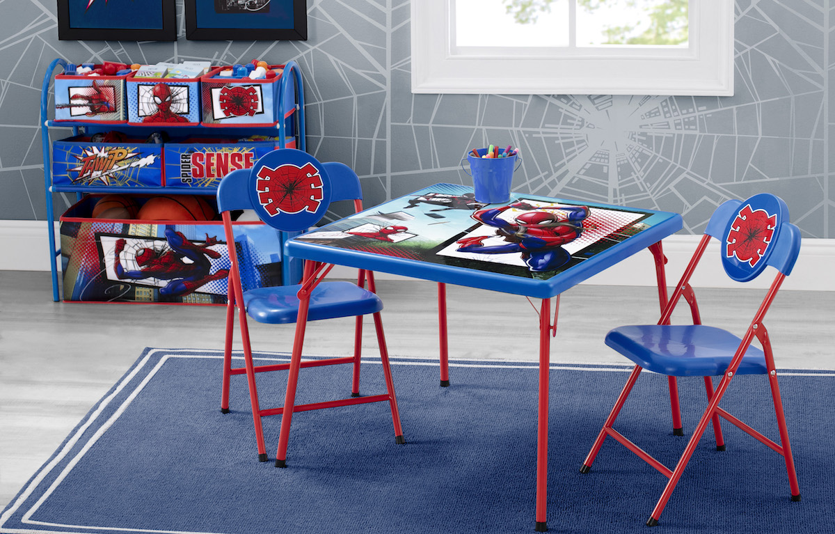 spiderman table and chairs