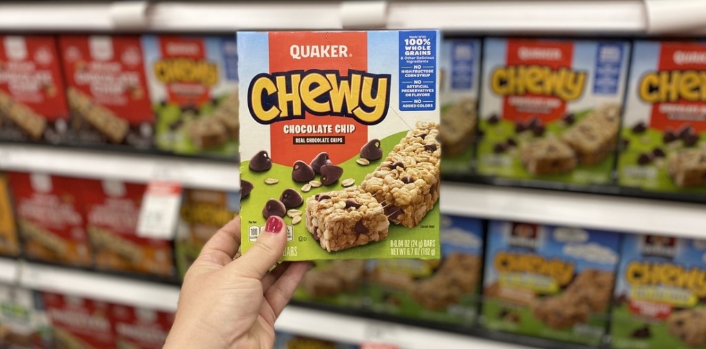 hand holding box of Quaker Chewy Chocolate Chip Bars