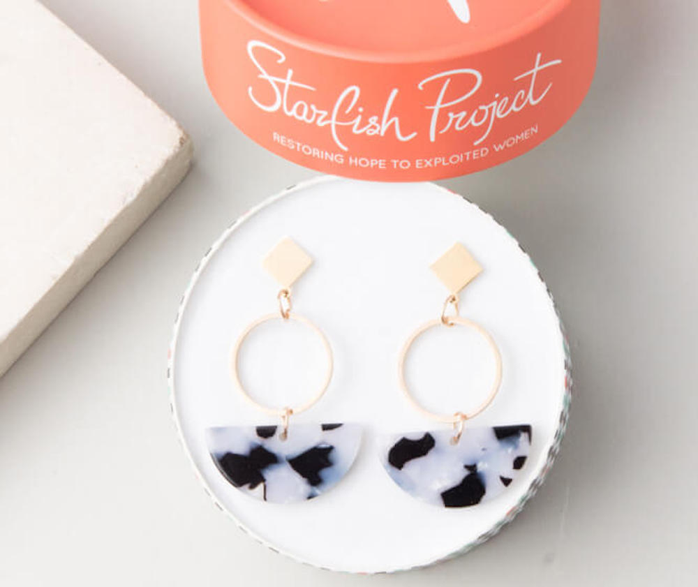 Starfish Project Resin Earrings in box