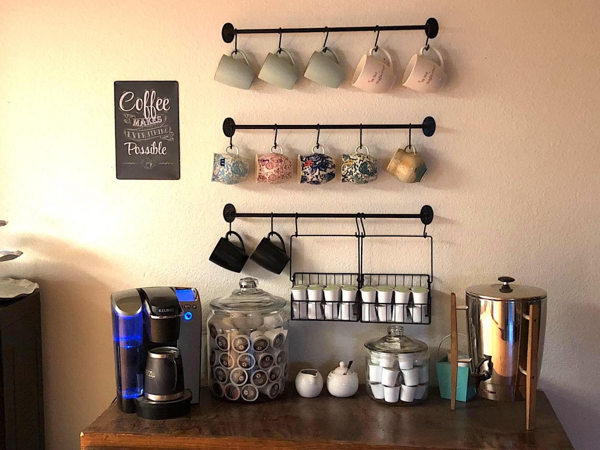 wall mounted kitchen mug hook display