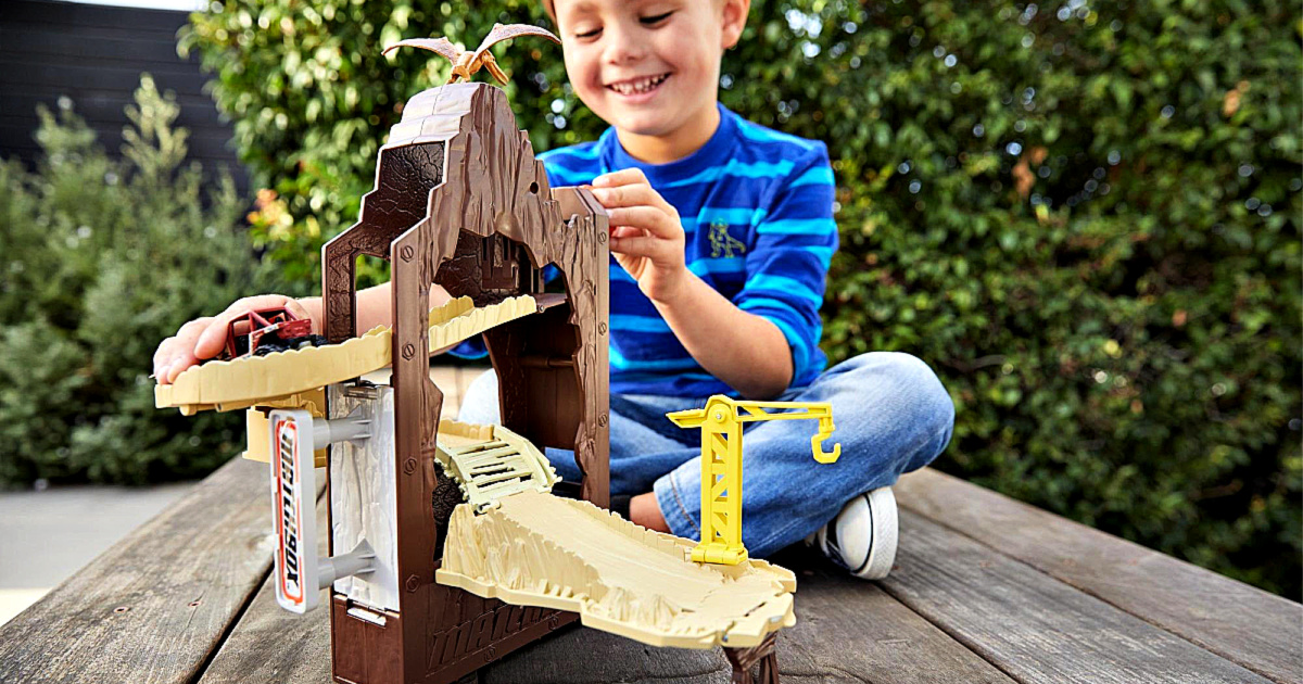 Matchbox Jurassic World Island Playset 