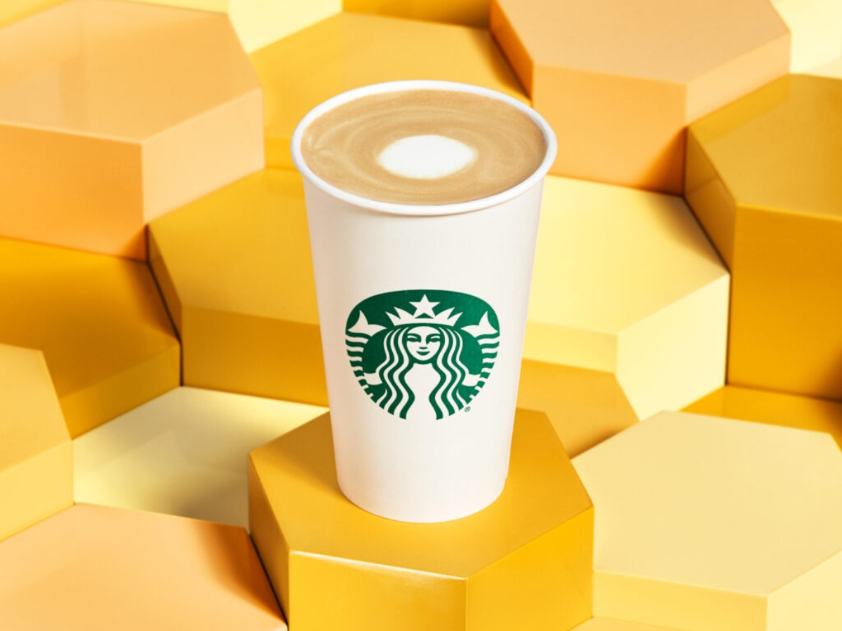 Starbuck's Oatmeal Honey Latte on gold hexagons