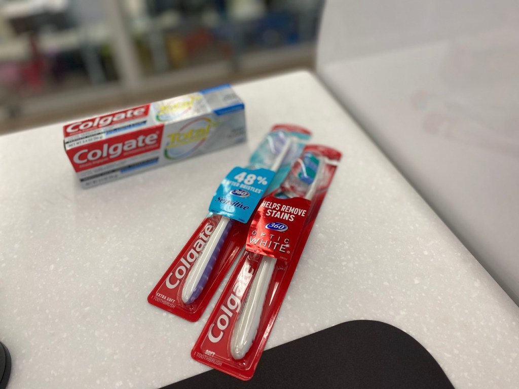 colgate 360 toothbrushes