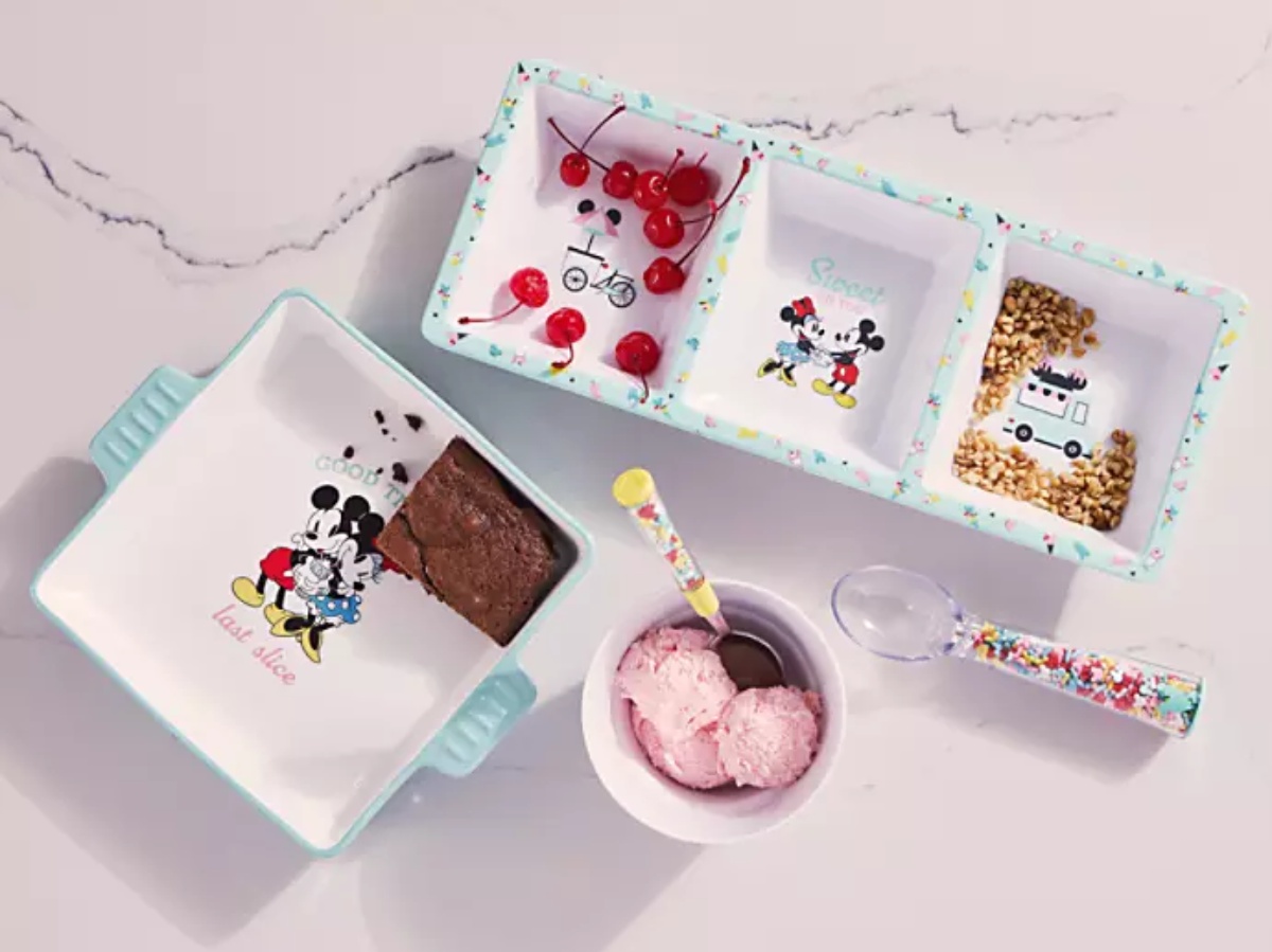 Disney Tablewear with ice cream and sweets