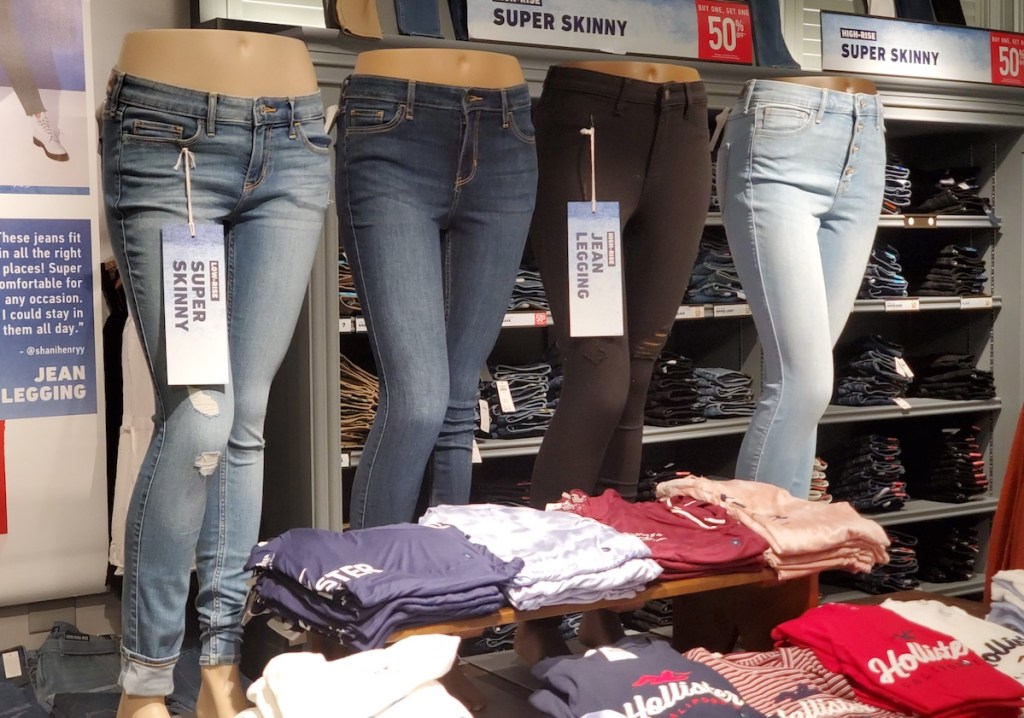 mannequins wearing Hollister SKinny Jeans